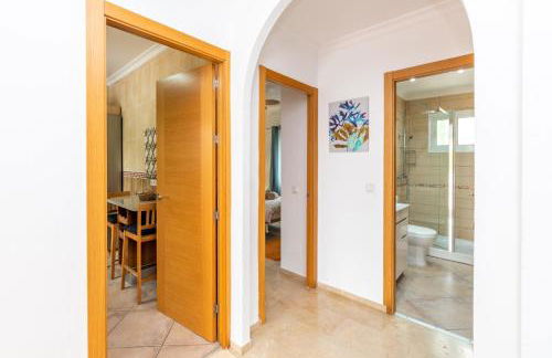 VILLA BARRANCO Big terrace, private pool & parking - Photo 31