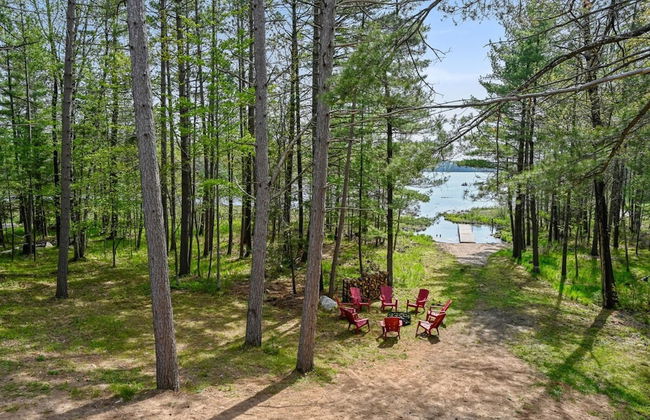 Tranquil Lakefront Oasis - Fire Pit Fishing BBQ - Foto 43