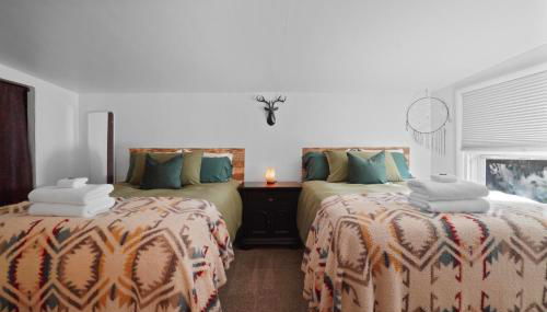 Whimsical Berkeley Bungalow - Photo 5