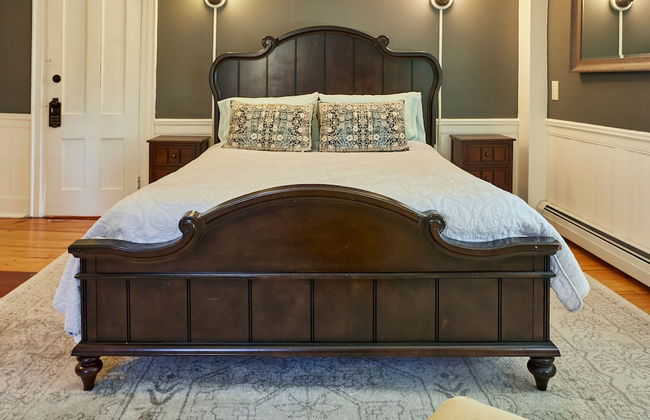 Home Near Hiking Biking w Hottub 6 Bedrooms - Foto 33