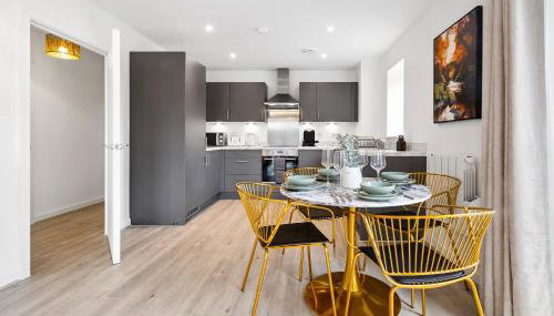 Brand New Luxurious 2bed Apartment by AYMONS HAVEN - Foto 2, stove, pet friendly