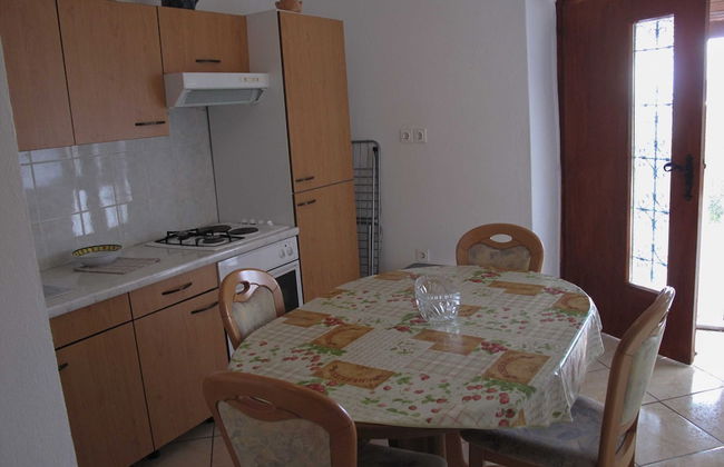 Bright and Modern: Fully Furnished Krk Apartments With Private Parking - Foto 6