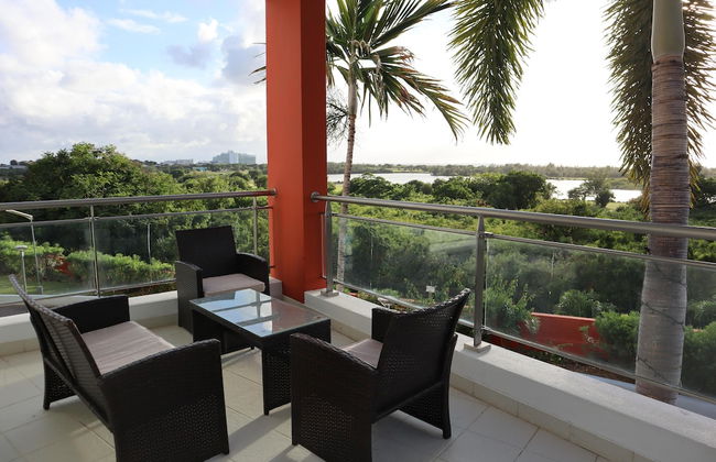 Captivating 2-bed Apartment in Maho - Foto 1