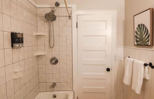 Cozy 2BR 5min to NYC Train and 10min to Seton Hall - Foto 23