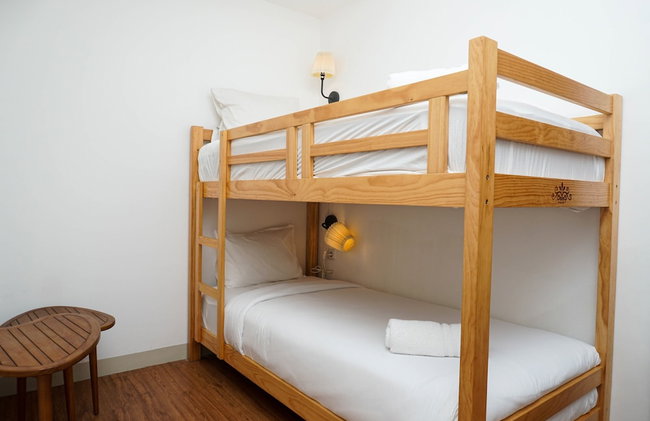 Minimalist And Comfy 2Br Signature Park Grande Apartment - Photo 5