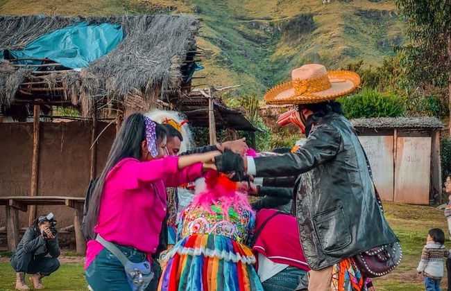 Cusco Bus Tour + Folkloric Show - Photo 5