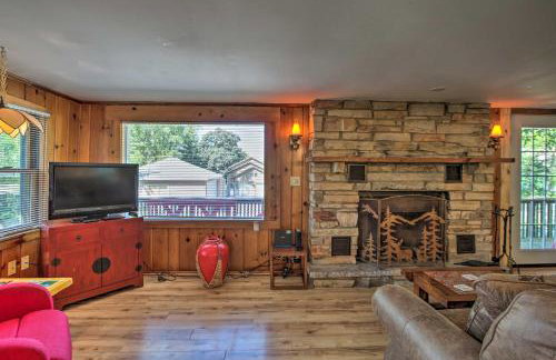 Pet-Friendly Home with Views of Lake Delavan! - Foto 5