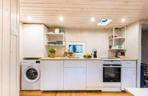 Domek lubiana180 SCANDI wśród drzew JACUZZI SAUNA KOMiNEK i TARAS na dachu jezioro Kaszuby Pieski tylko do 10kg za dodatkową opłatą - Foto 38