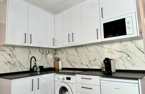 Apartment with Private Rooftop by Easytrip - Foto 16