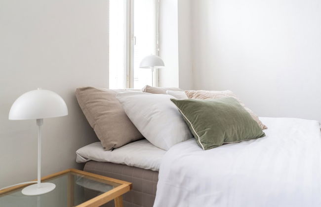 A bright wooden studio for four - Foto 3