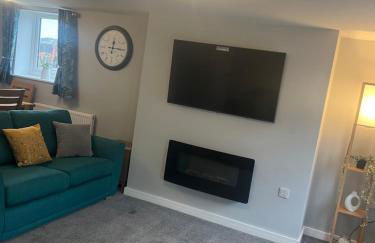 3 bed flat 10 mins to Alton Towers Sleeps 6-8 people - Foto 17