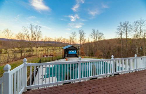 Hilltop Hideaway - Pool - Jacuzzi - Ping Pong - 12 guests - Fireplace - Mountain Views - Pets are allowed by request - Foto 32