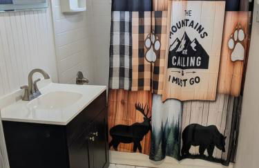 The Bear Den - Photo 5