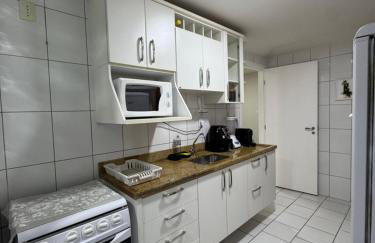 Aconchegante apartamento a 100 mt da Praia da Bacutia - Foto 15