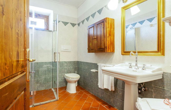 Splendid Holiday Home in Orciatico with Hot Tub & Pool - Foto 10