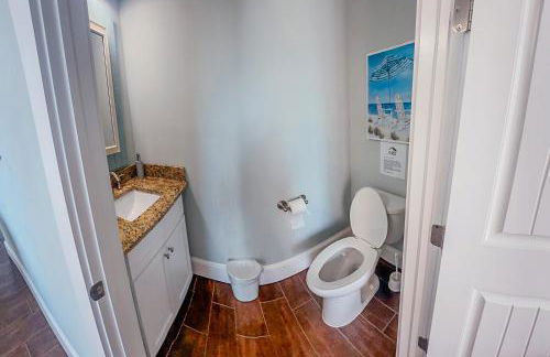 LUXURY VACATION HOME! ADD A GOLF CART!! - Photo 28