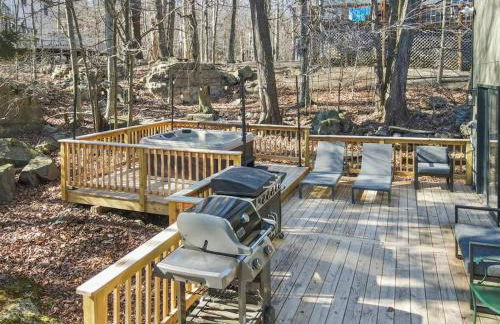 3BR, Lakeview, Hot Tub, Nintendo Switch - Deer Haven Poconos Retreat - Foto 24