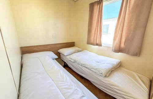 Homely 8 Berth Caravan At California Cliffs Near To Scratby Beach Ref 50067G - Foto 7