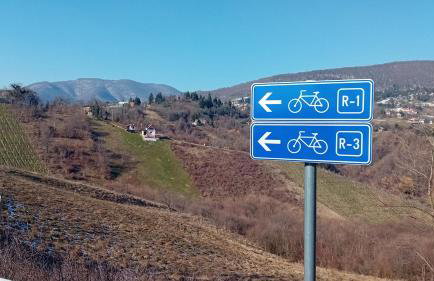 Plesivica Hillside Holiday Home With Hot -tub - Foto 13