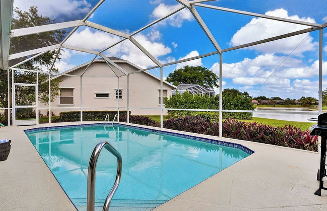 Private Pool Firepit Game Room Mins to Beaches Community Amenities Casa Solara by AvantStay - Foto 2