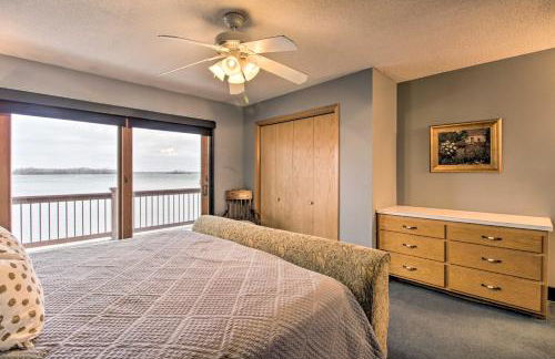 Breezy Point Escape with Views, Dock and Fire Pit! - Foto 12