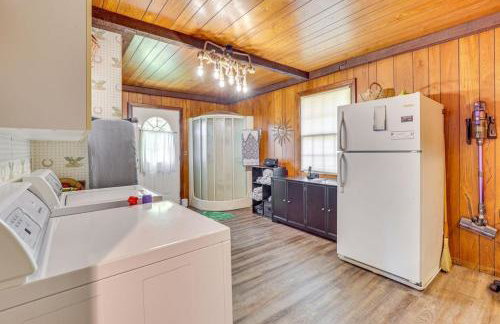 Dalton Retreat w Deck, Fire Pit and 6 Smart TVs - Foto 36