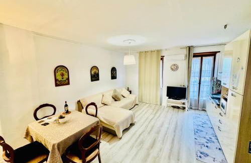 Appartamento Lana zona terme Centro e vicino a Villa Igea - Foto 1