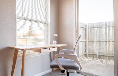 VILLA VERBENA - Sleek 3 BD in Pekin - Foto 6