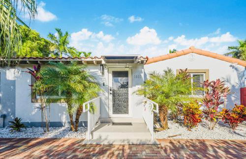 Coastal Paradise Retreat - Mini Golf, 4 Bedrooms, Game Room, Htd Pool, BBQ Fire Pit - Foto 19