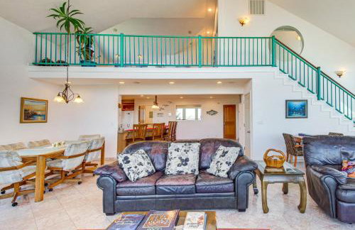 Oceanfront Castle with Hot Tub and Game Room - Foto 5