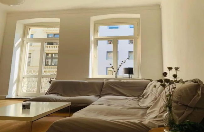 Inviting Holiday Home With Balcony or Terrace - Foto 11