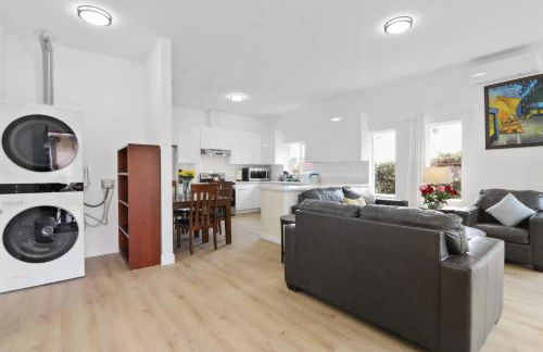 New Family House Fanstic View Azusa - Photo 12