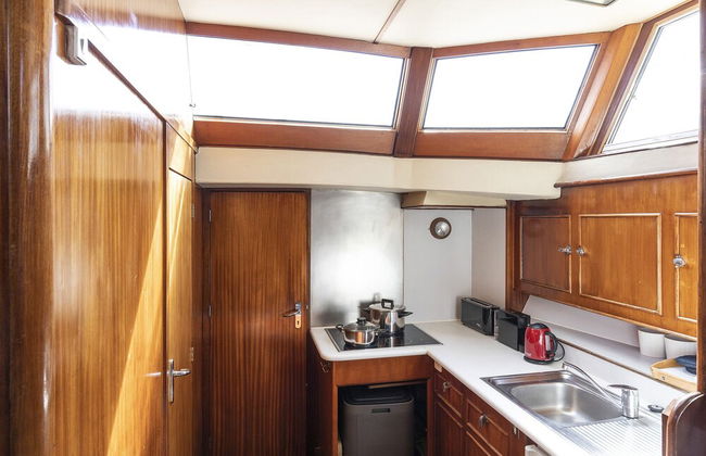 Luxury Boat in Port Forum - Photo 9