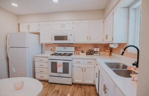 50 Shades of Pink-Private Hot Tub! - Foto 28