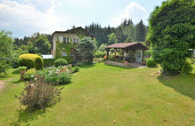 Modern Apartment in Carlsbad With Garden - Photo 11
