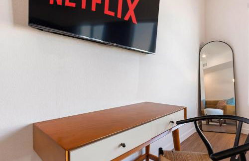 Modern Studio Retreat in the Heart of Art District - Foto 9