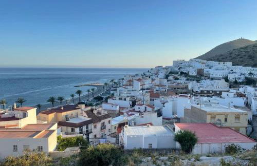 Sunny 2-bedroom apartment with sea view - Foto 17