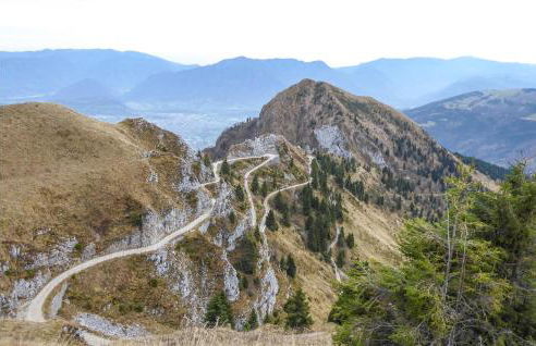 2 Bedroom Amazing Home In Sovramonte - Foto 9