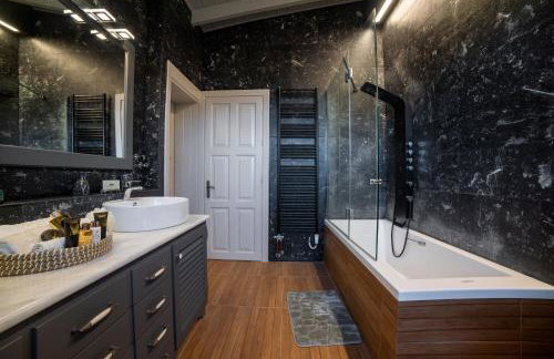 Daedalus Luxury Home - Seaview & Heated Pool - Foto 34