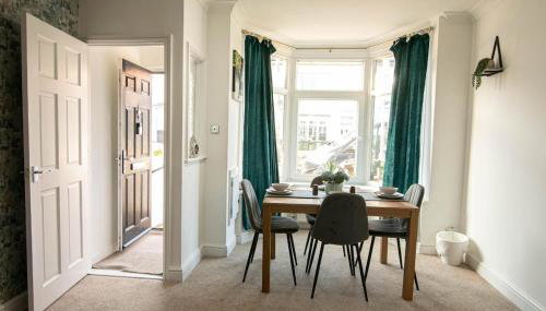 3 bed Modern Home, Vibrant & Stylish, Sleep upto 7 - Foto 5