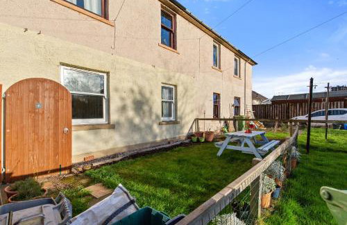 Cosy 2-BDR Apartment & 15 minutes to Edinburgh by train & Free Parking - Foto 32