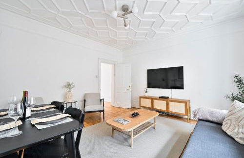 Huge 2 Bedrooms 3 Beds! Covent GDN 3 min to subway - Foto 6