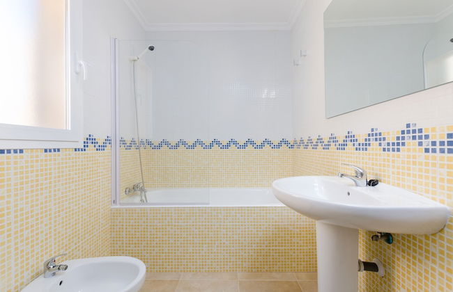 Dones D Aigua 11 in Urbanitzaci s Estanyol - Photo 29