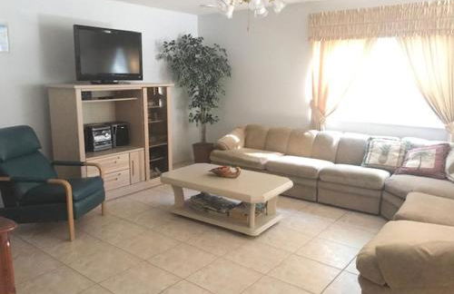 748A Z2b VILLAGE OF DE LA VISTA by REMAX Premier - Foto 10