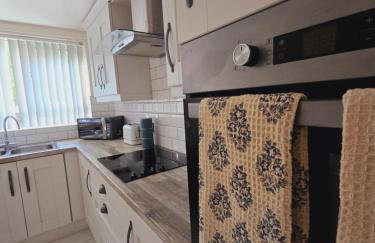 The Bogside Haven - Heart of Derry - Photo 10