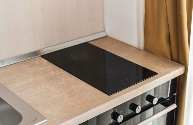 Stylish Studio With Spacious Balcony -trendafili - Foto 15