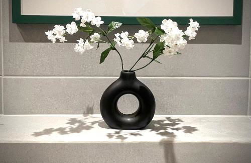 Stylish Two Bedroom Apartment Free WiFi West London - Foto 14