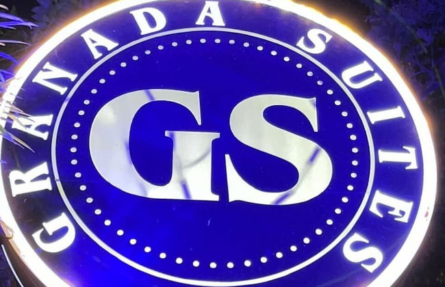 Hotel Granada Suites Deluxe - Photo 1