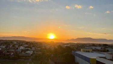 Apto vista para o pôr do sol - Foto 5