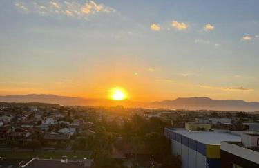 Apto vista para o pôr do sol - Foto 5